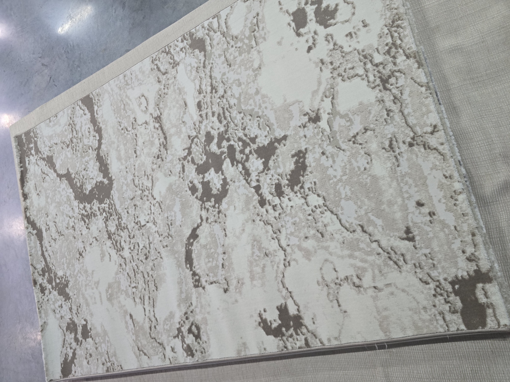 картинка 41080A STAN D.BEIGE / CREAM магазин являющийся официальным дистрибьютором в России 