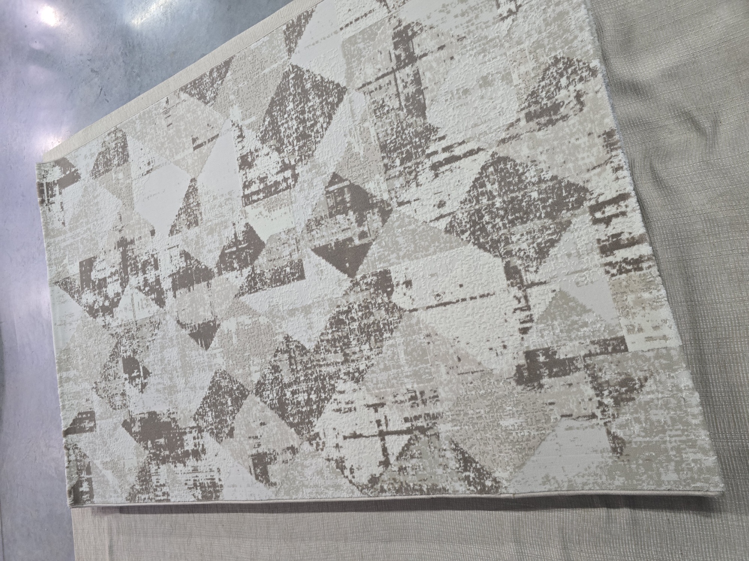 картинка 41081A STAN D.BEIGE / CREAM магазин являющийся официальным дистрибьютором в России 