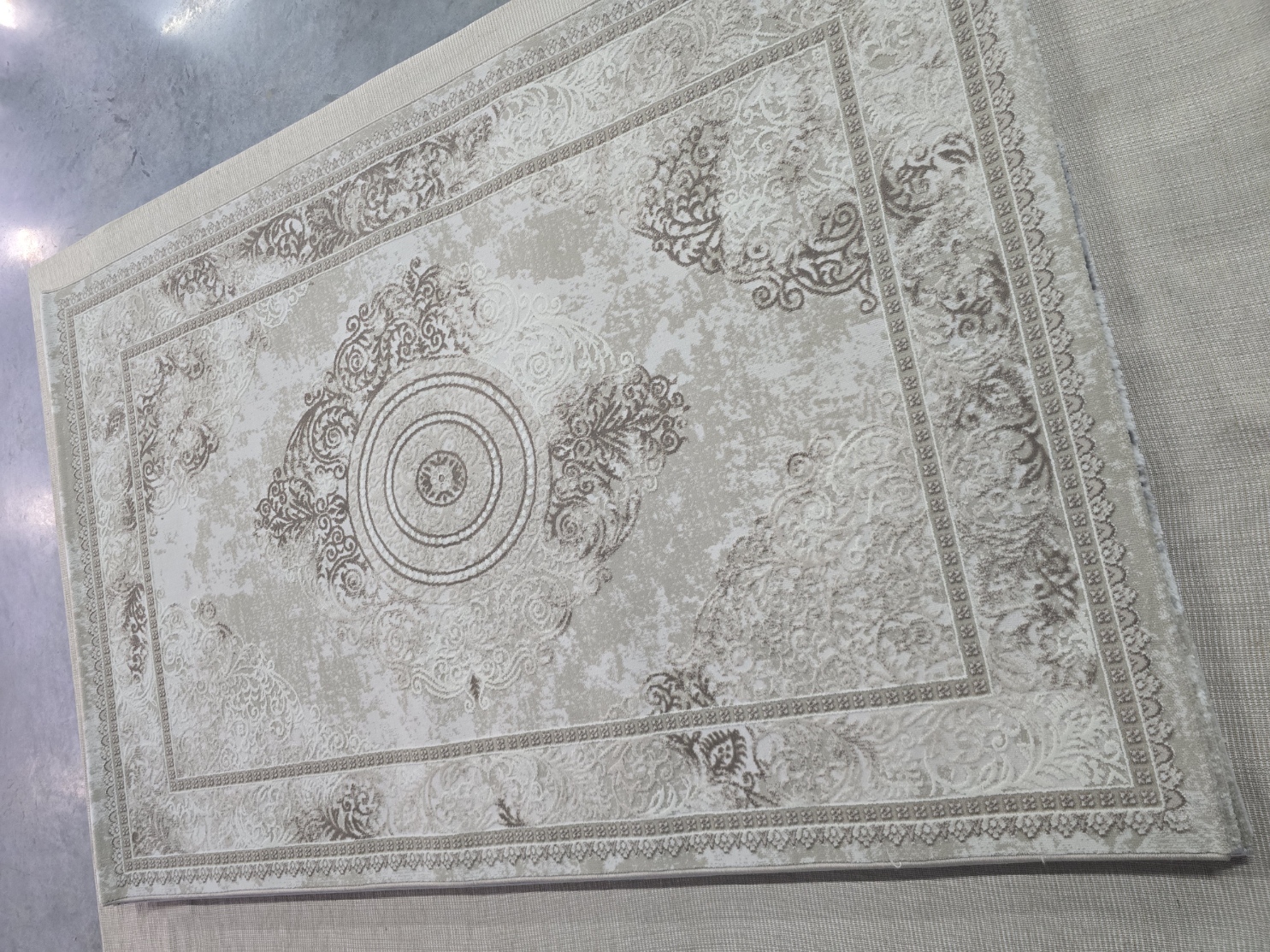 картинка 41078A STAN D.BEIGE / CREAM магазин являющийся официальным дистрибьютором в России 