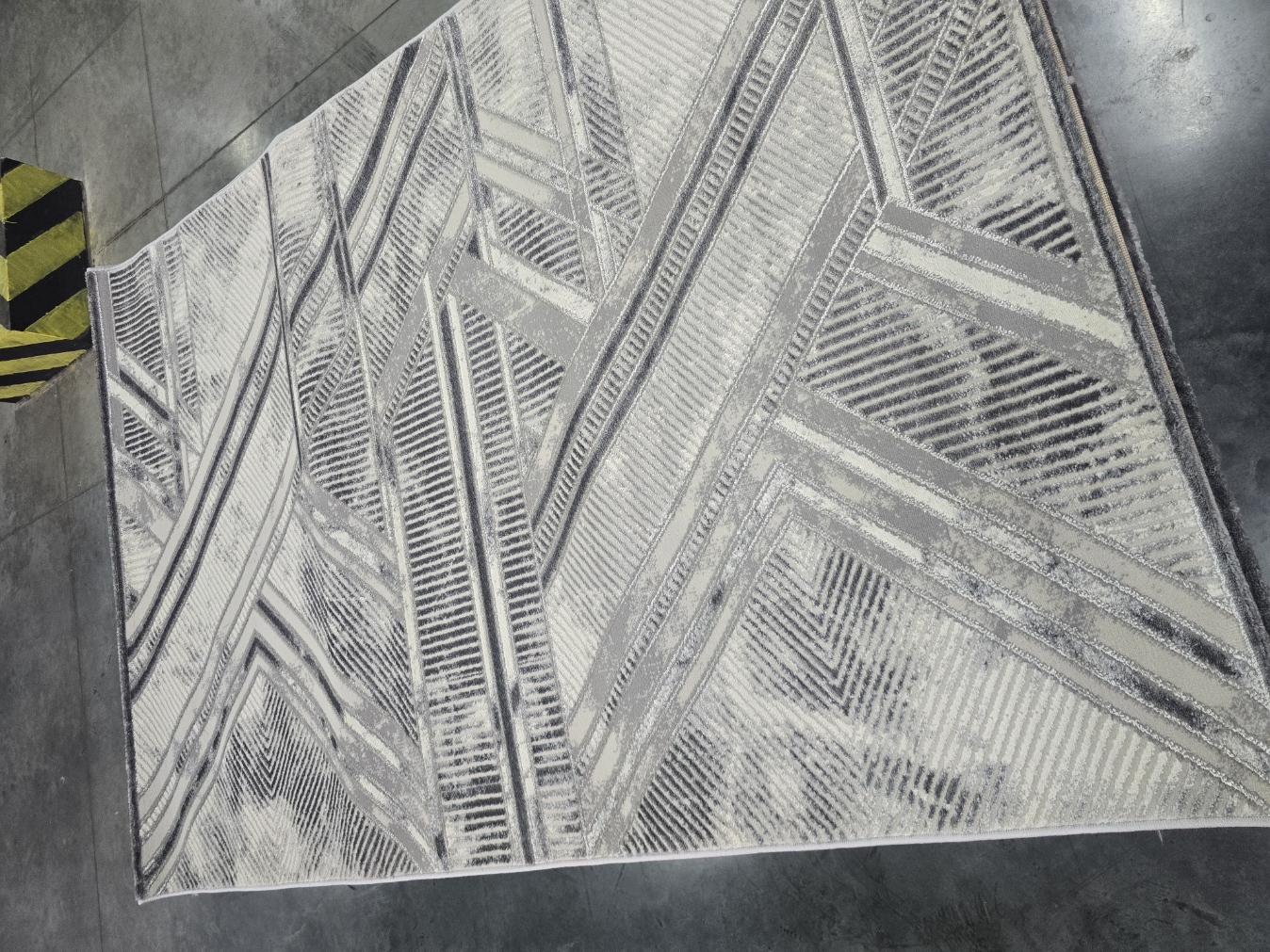 картинка 41021A STAN L.GREY / GREY магазин являющийся официальным дистрибьютором в России 