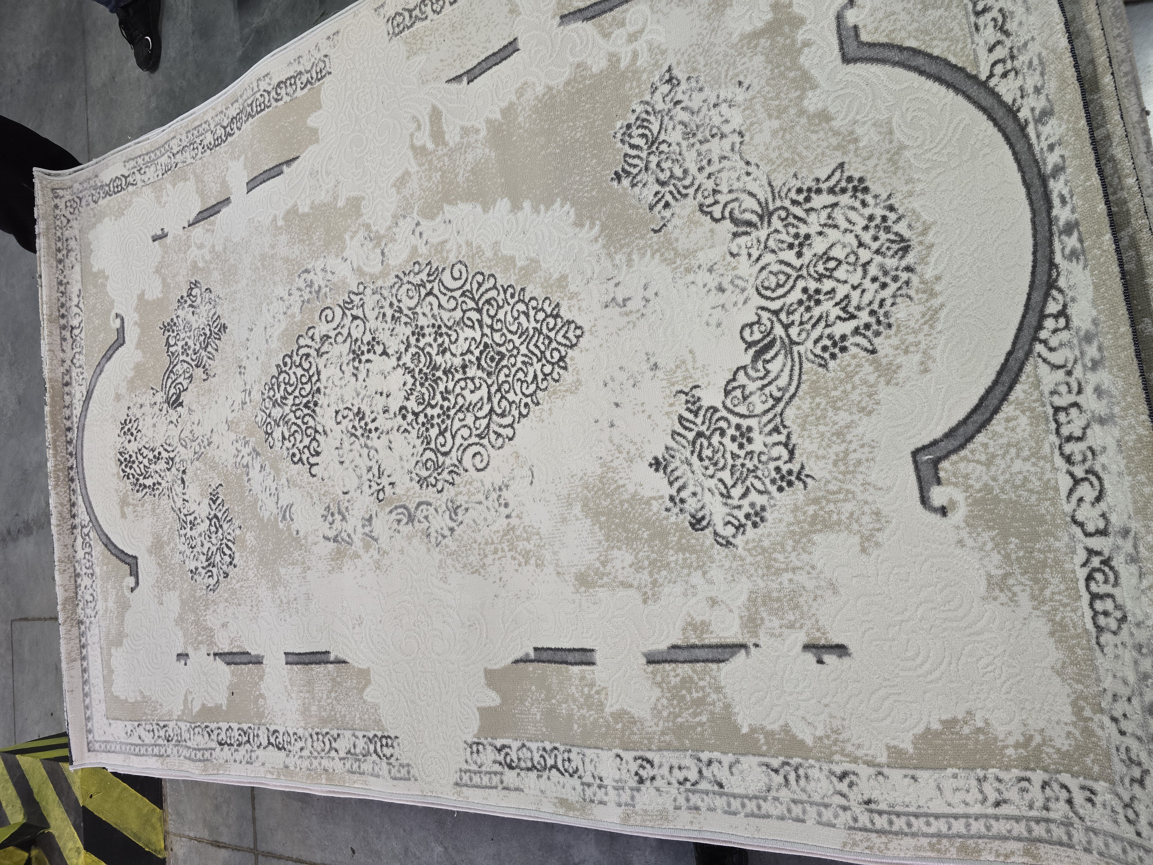 картинка 41077A STAN D.BEIGE / CREAM магазин являющийся официальным дистрибьютором в России 